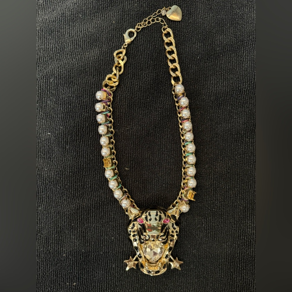 BETSEY JOHNSON Cheetah Tiger Necklace